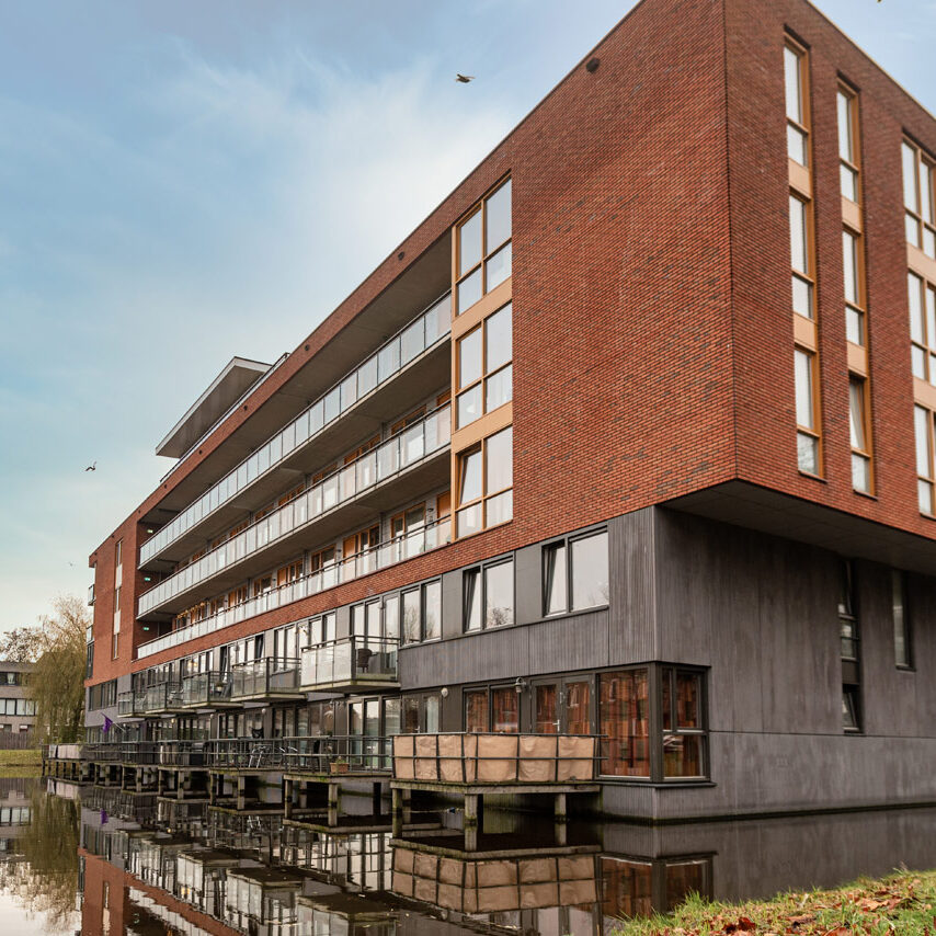 Project-Leonardo-da-Vinciplein-in-Haarlem-foto-zijaanzicht