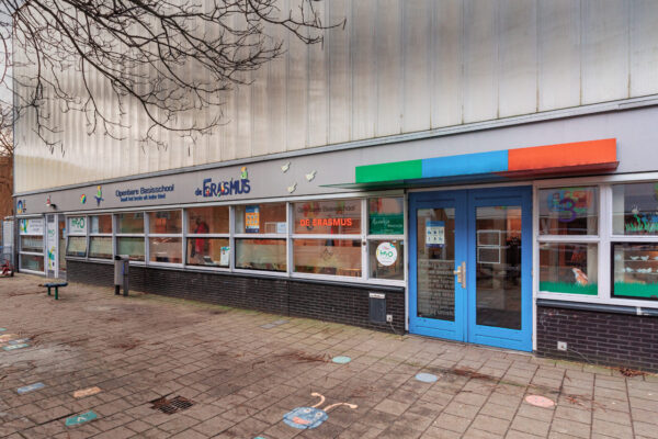 Openbare-basisschool-De-Erasmus-Hero-buitenfoto